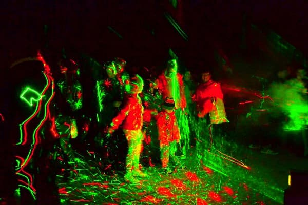 Генератор дыма Шахты, генератор дыма купить в Шахтах, генератор дыма для дискотек